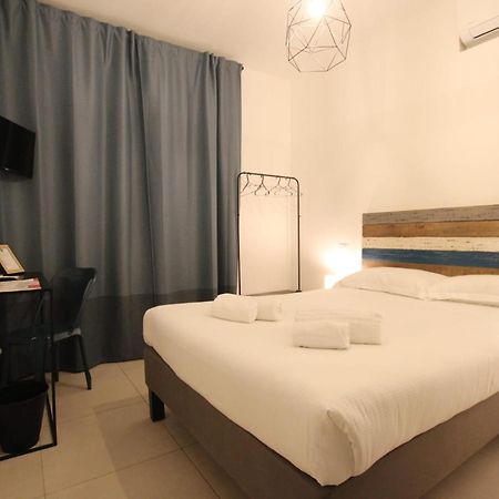 Travel B&B 比萨 外观 照片