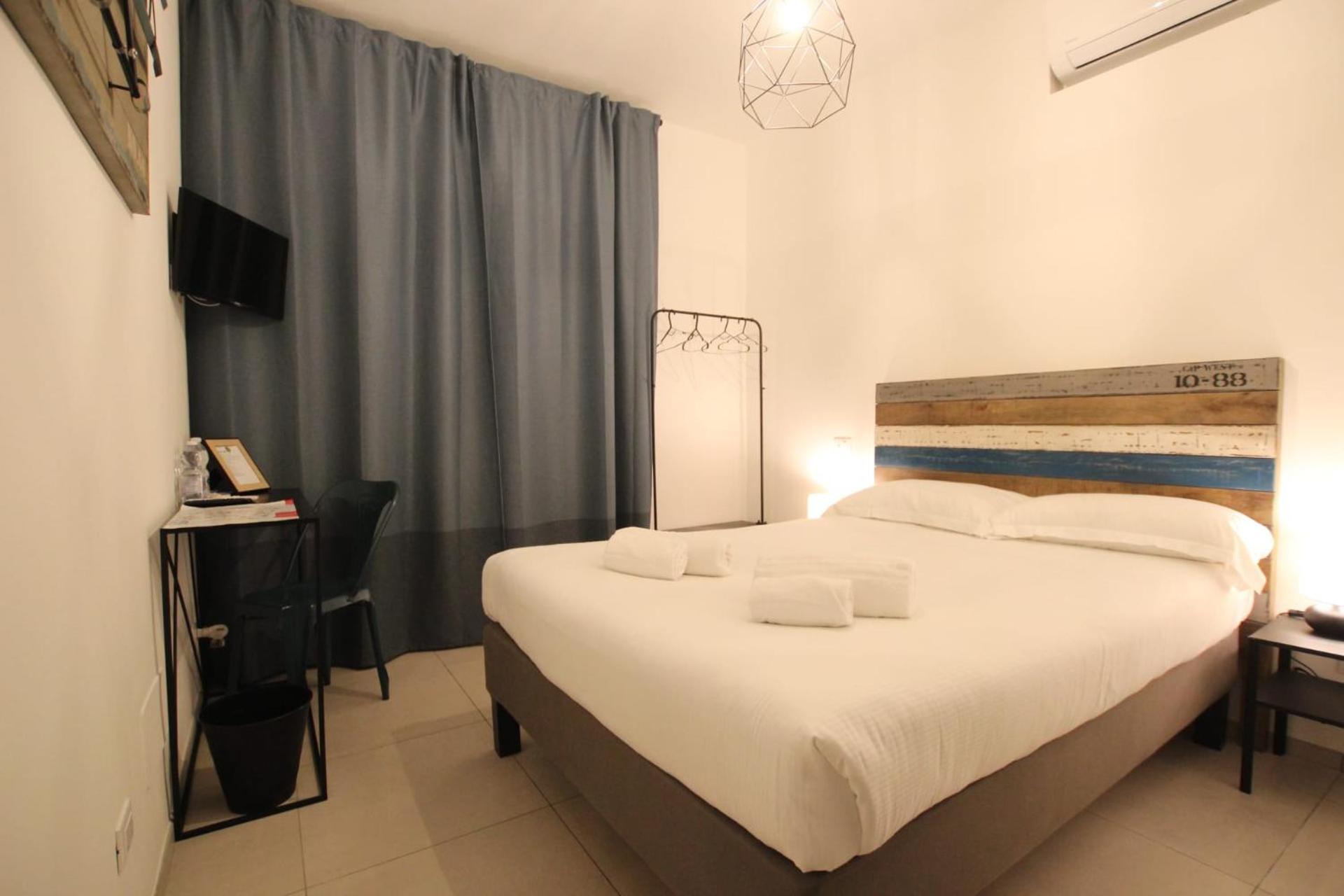 Travel B&B 比萨 外观 照片