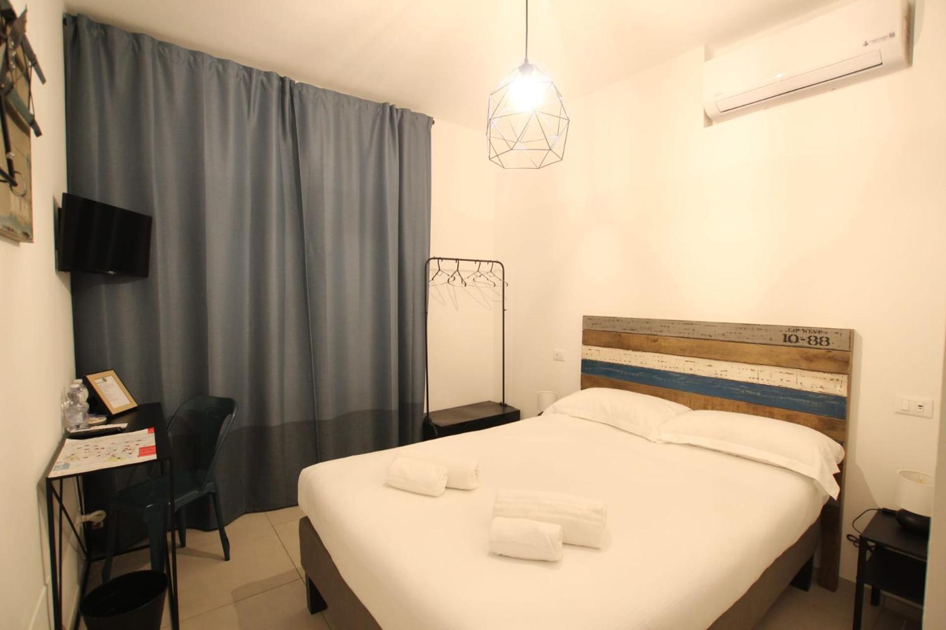 Travel B&B 比萨 外观 照片